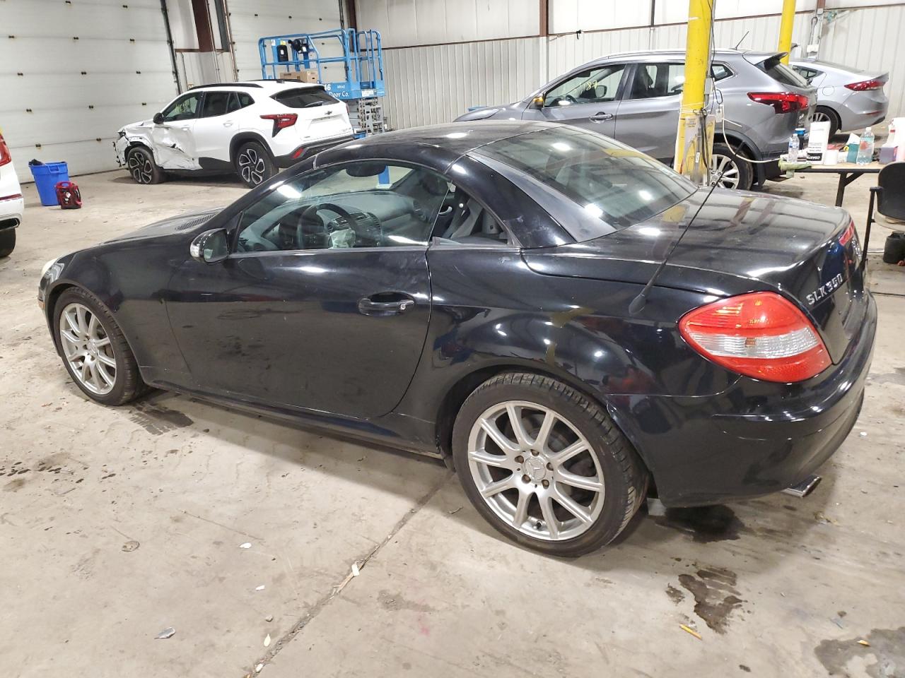 Изображение 2 2005 MERCEDES-BENZ SLK 350 2005 с VIN WDBWK56F15F049708