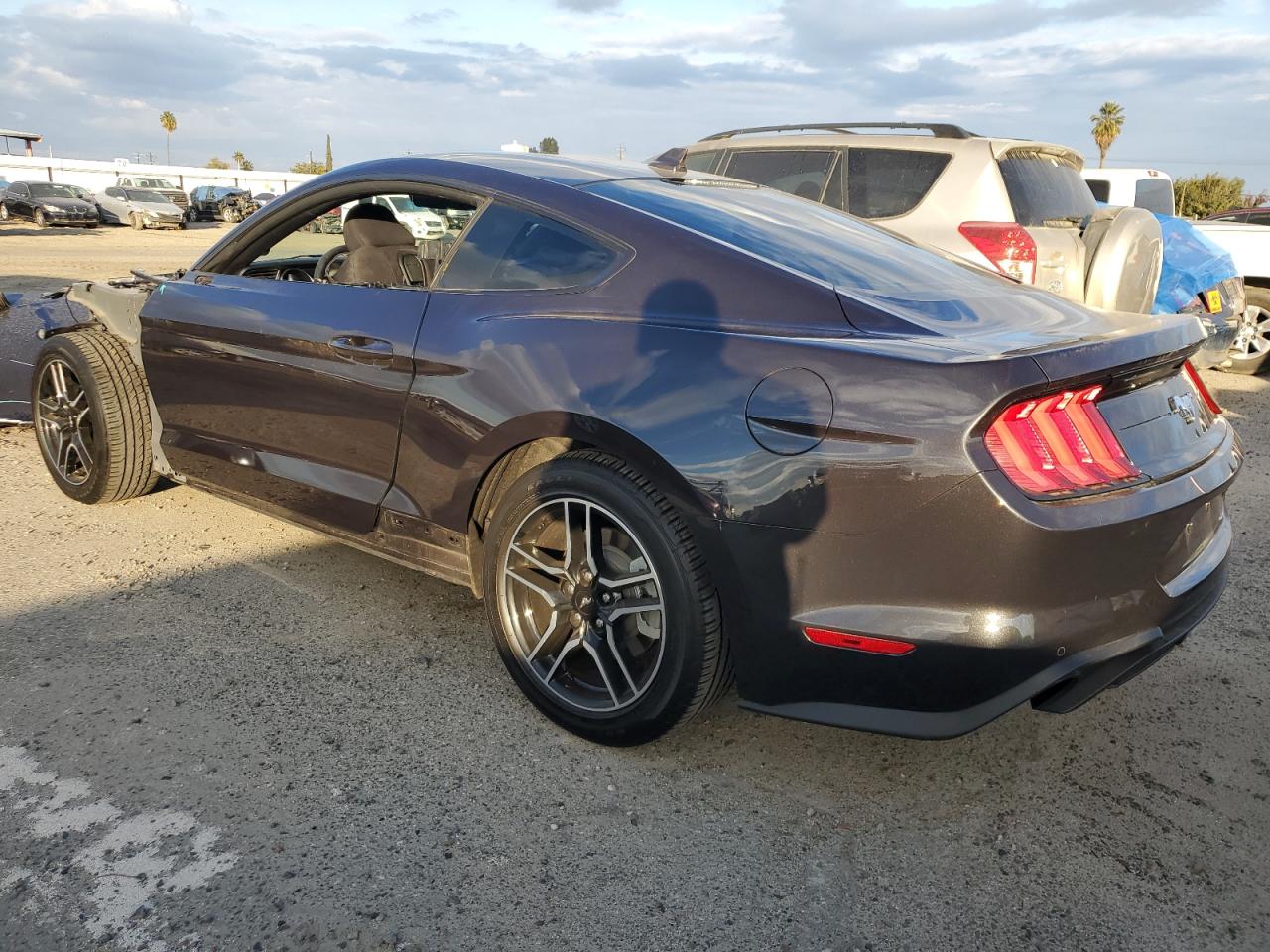 Image 2 of 2022 FORD MUSTANG  2022 with VIN 1FA6P8TH9N5142286