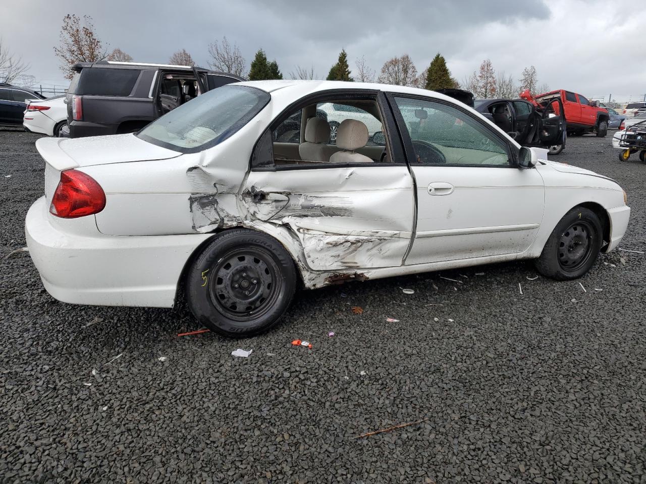 Obraz 3 z 2003 KIA SPECTRA BASE 2003 z VIN KNAFB121435272734
