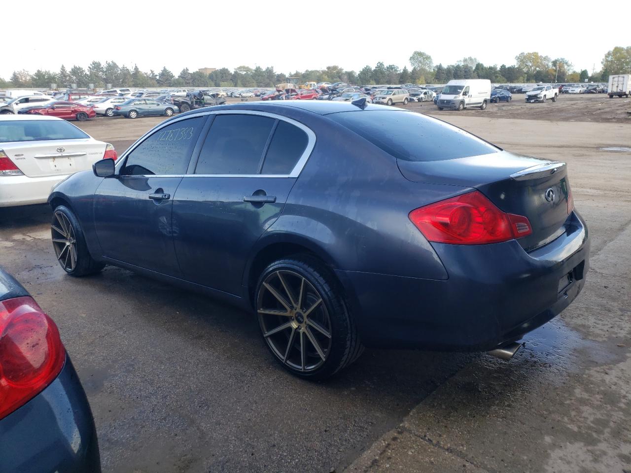 Obraz 2 z 2010 INFINITI G37  2010 z VIN JN1CV6AR2AM450633