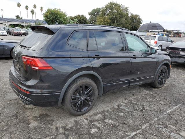 Изображение 3 2022 VOLKSWAGEN TIGUAN SE R-LINE BLACK 2022 с VIN 3VVCB7AX5NM019712