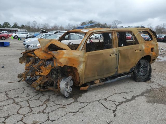 Изображение 1 2021 TOYOTA 4RUNNER SR5 2021 с VIN JTEEU5JR9M5245873