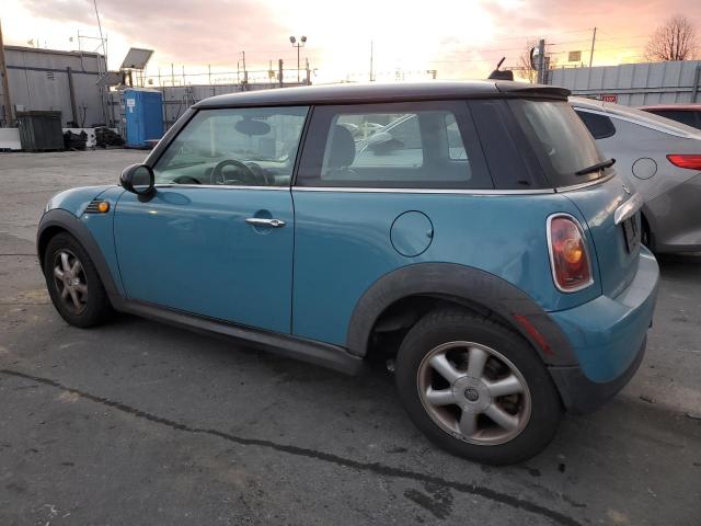 Obraz 2 z 2009 MINI COOPER  2009 z VIN WMWMF33529TU75666