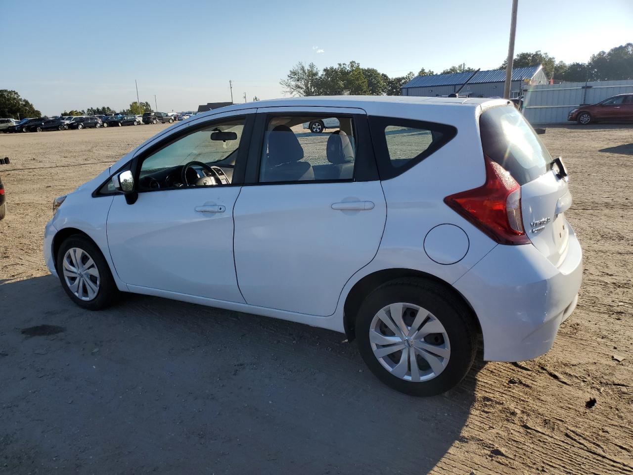 Obraz 2 z 2019 NISSAN VERSA NOTE S 2019 z VIN 3N1CE2CP2KL366277