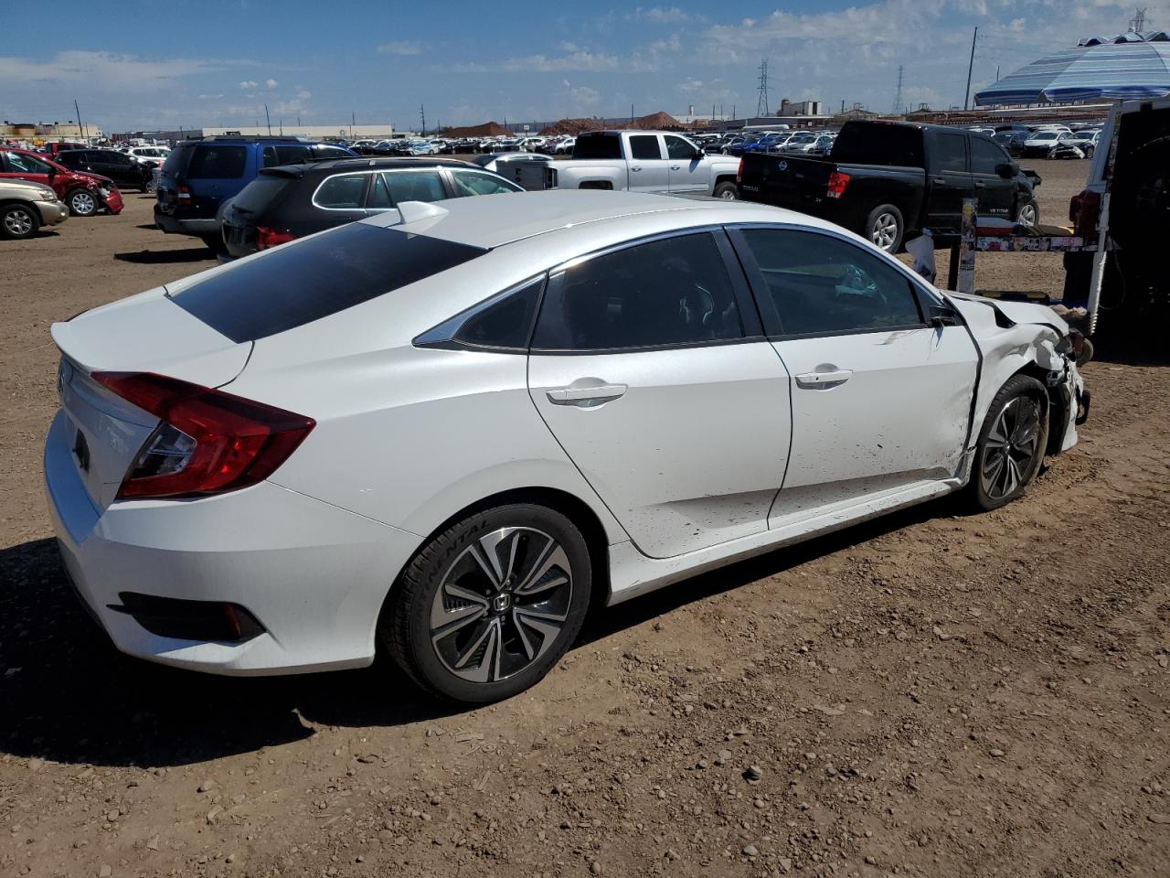Image 3 of 2018 HONDA CIVIC EX 2018 with VIN 19XFC1E35JE001079