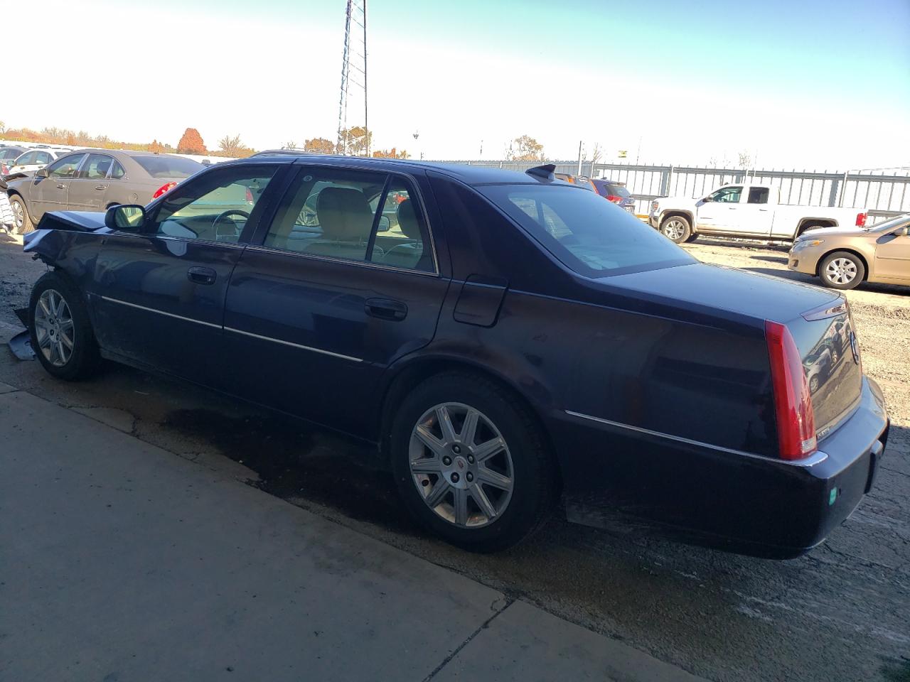 Изображение 2 2009 CADILLAC DTS  2009 с VIN 1G6KD57Y69U137653