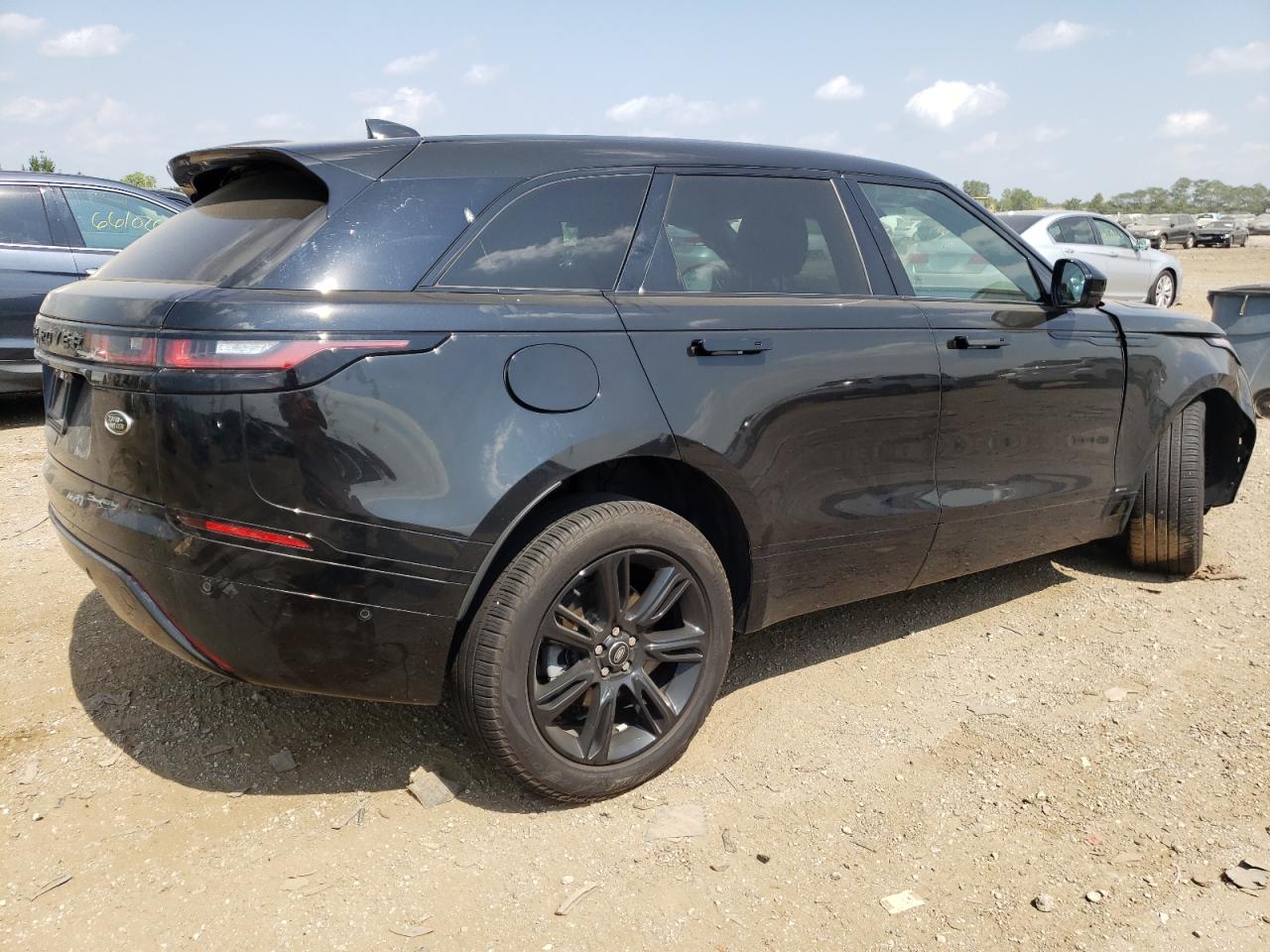 Image 3 of 2021 LAND ROVER RANGE ROVER VELAR R-DYNAMIC S 2021 with VIN SALYT2EX5MA313128