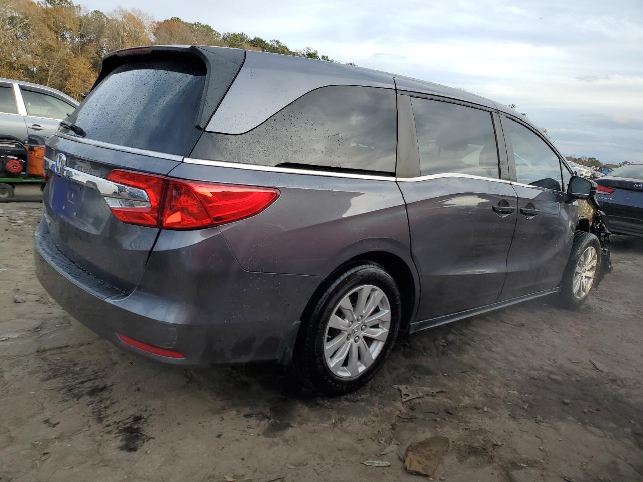 Image 3 of 2020 HONDA ODYSSEY LX 2020 with VIN 5FNRL6H28LB062310