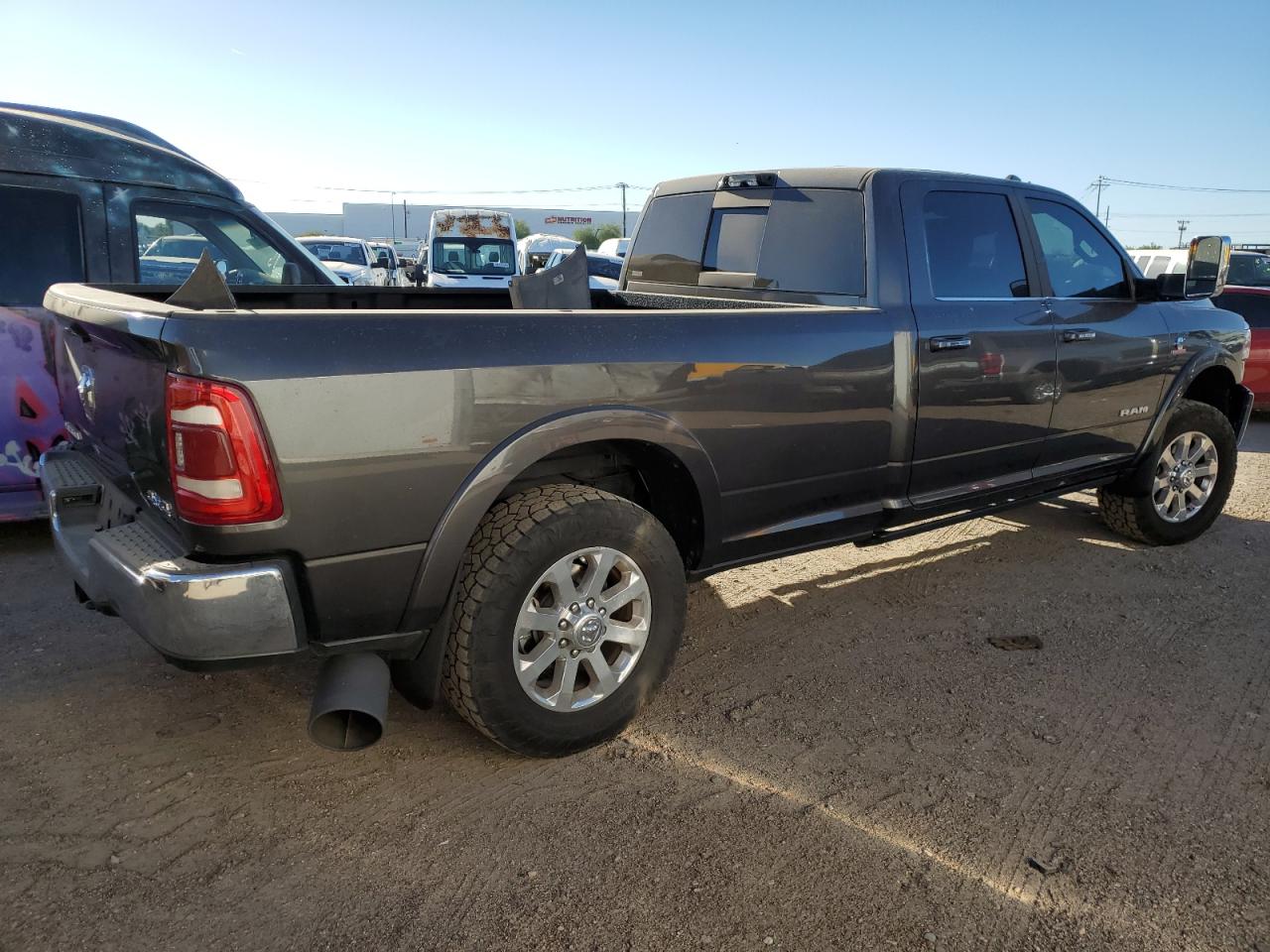 Image 3 of 2022 RAM 3500 LARAMIE 2022 with VIN 3C63R3JL3NG338399