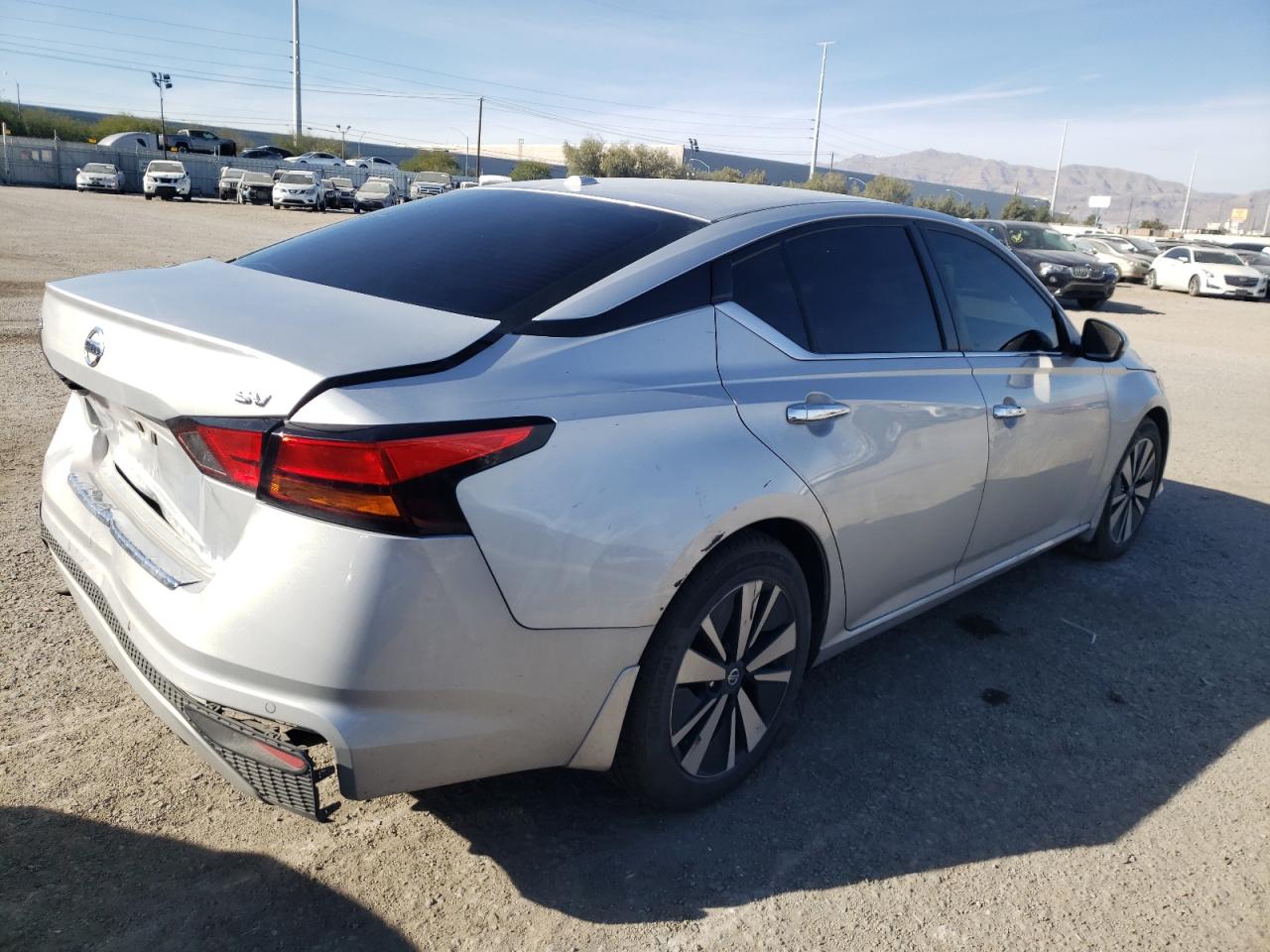 Obraz 3 z 2022 NISSAN ALTIMA SV 2022 z VIN 1N4BL4DV1NN350394