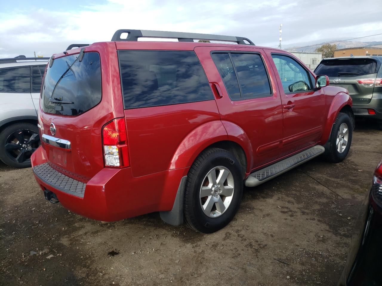 Image 3 of 2012 NISSAN PATHFINDER S 2012 with VIN 5N1AR1NN7CC617690