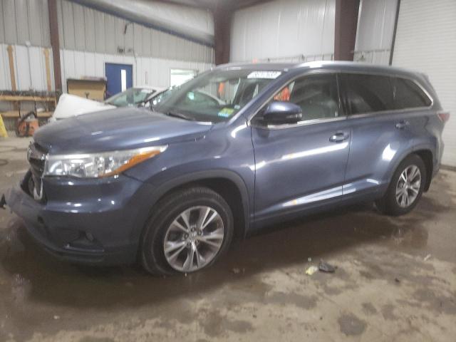 Image 1 of 2015 TOYOTA HIGHLANDER XLE 2015 with VIN 5TDJKRFH3FS097605