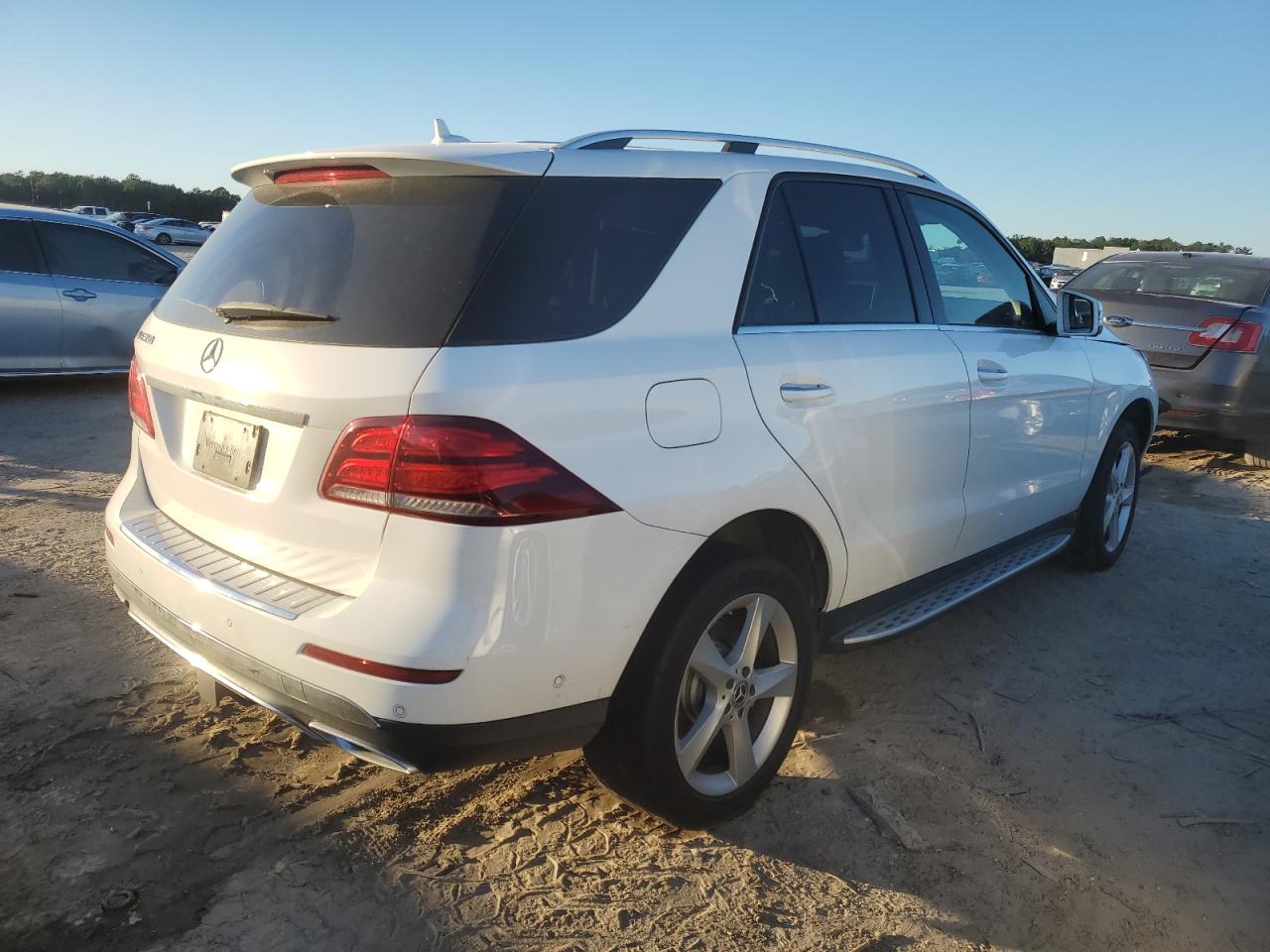 Image 3 of 2018 MERCEDES-BENZ GLE 350 2018 with VIN 4JGDA5JB1JB188590
