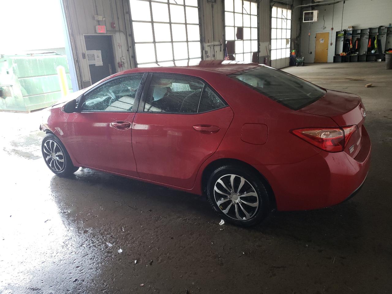 Изображение 2 2018 TOYOTA COROLLA L 2018 с VIN 2T1BURHE9JC056527