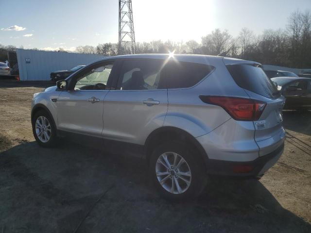 Image 2 of 2019 FORD ESCAPE SE 2019 with VIN 1FMCU9GD8KUB42067