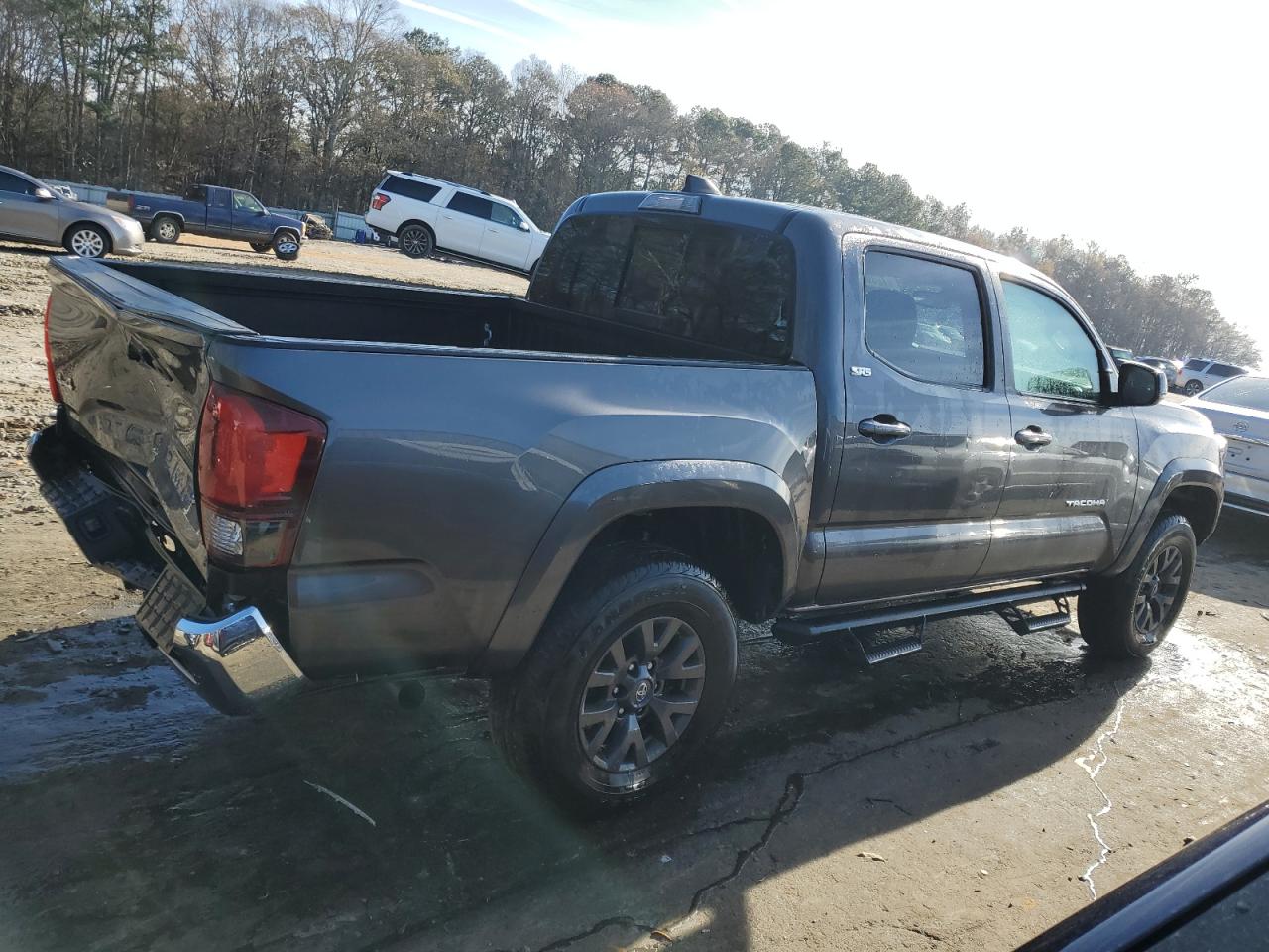 Image 3 of 2021 TOYOTA TACOMA DOUBLE CAB 2021 with VIN 5TFCZ5AN5MX255525