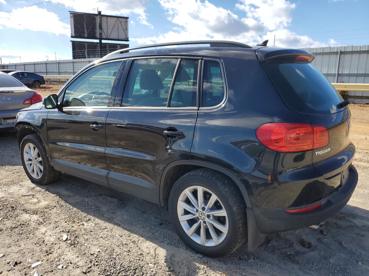 Image 2 of 2015 VOLKSWAGEN TIGUAN S 2015 with VIN WVGBV7AXXFW603165
