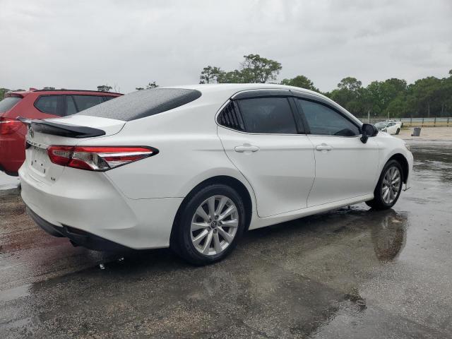 Obraz 3 z 2018 TOYOTA CAMRY L 2018 z VIN 4T1B11HKXJU089891