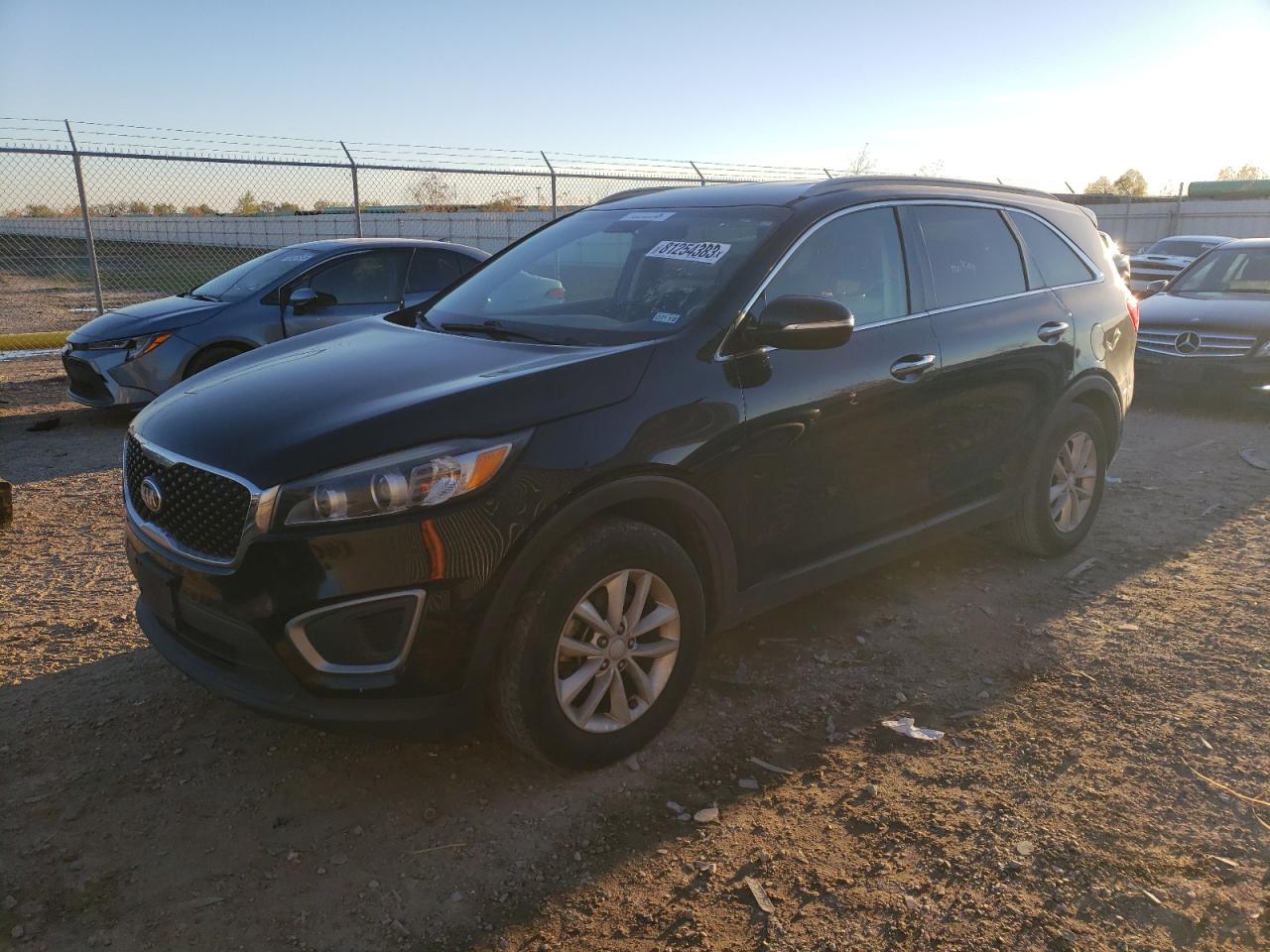 Obraz 1 z 2017 KIA SORENTO LX 2017 z VIN 5XYPG4A50HG189587