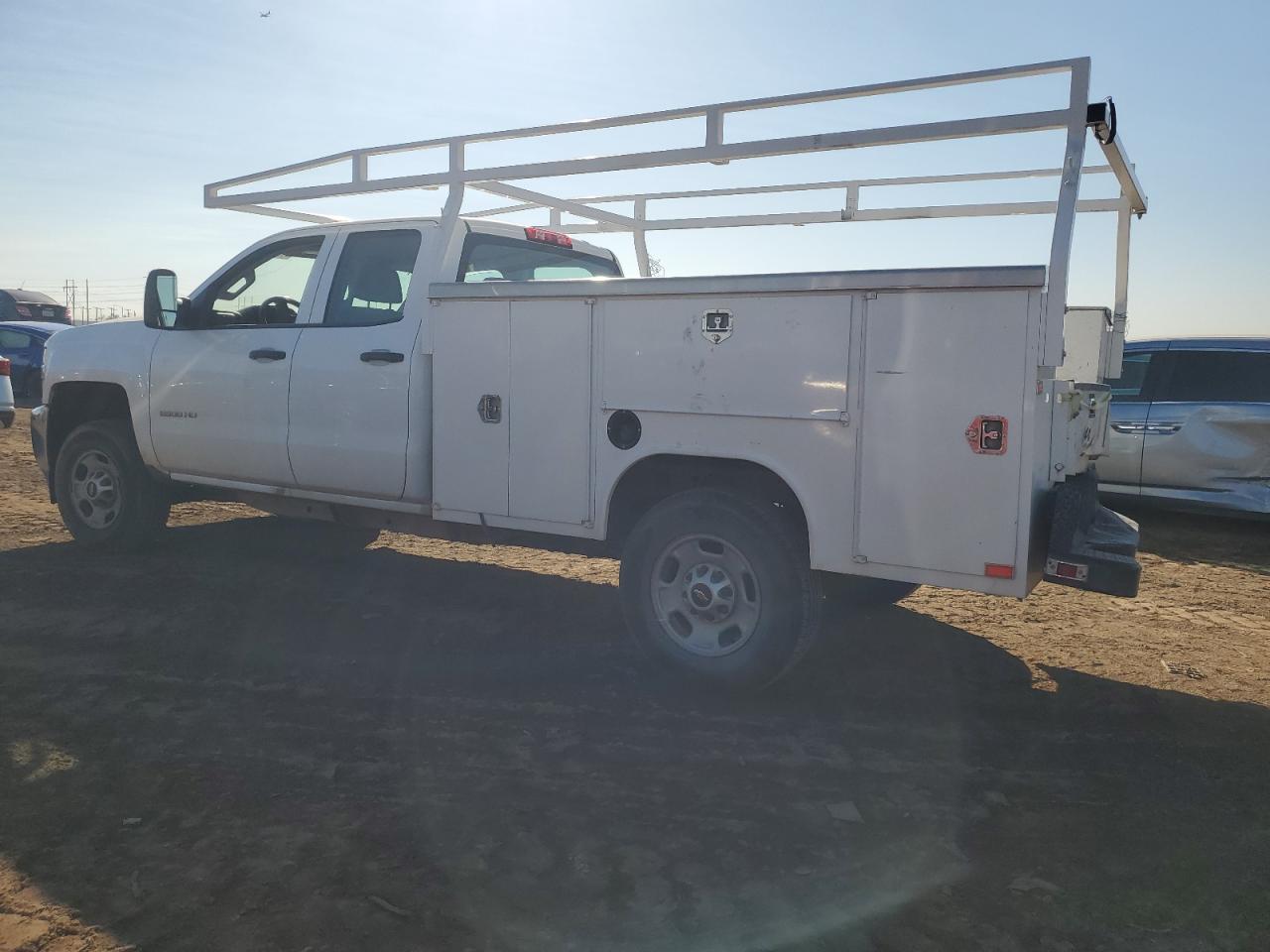 Obraz 2 z 2016 CHEVROLET SILVERADO C2500 HEAVY DUTY 2016 z VIN 1GB2CUEG2GZ237998