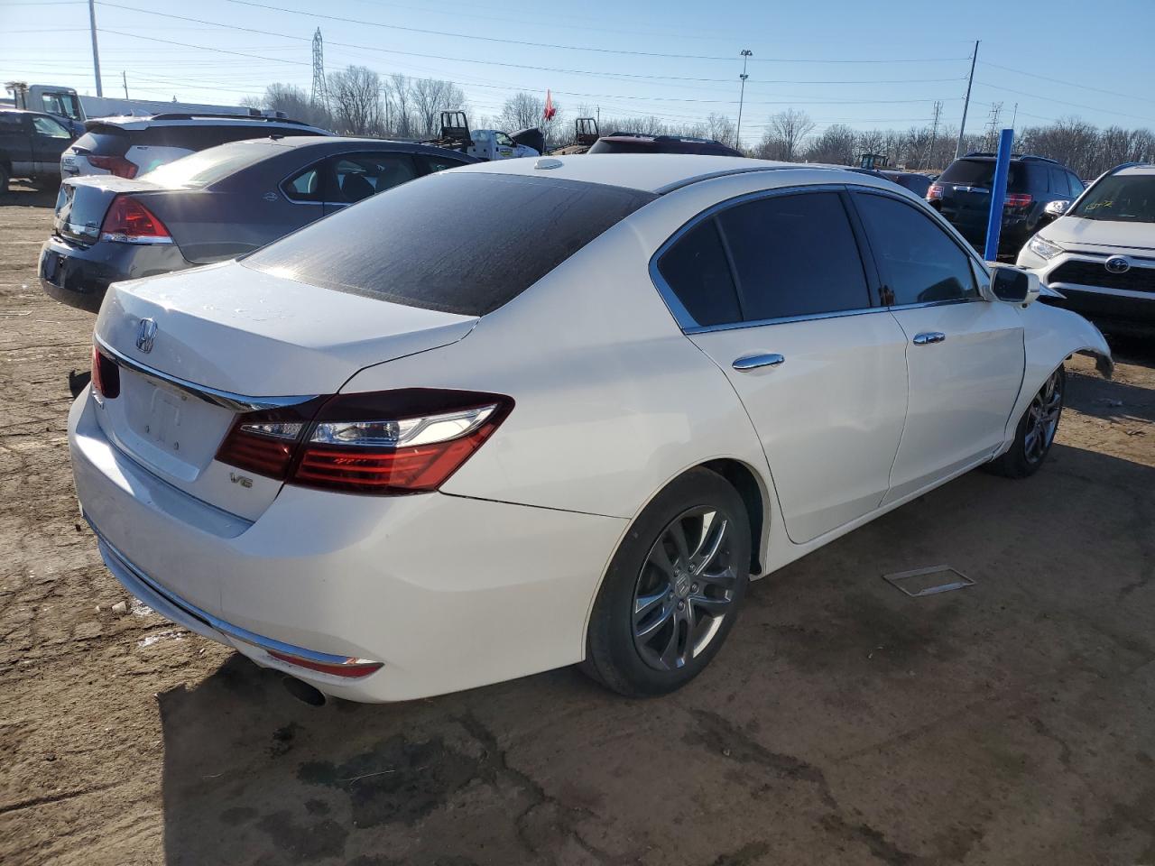 Obraz 3 z 2016 HONDA ACCORD EXL 2016 z VIN 1HGCR3F89GA018309