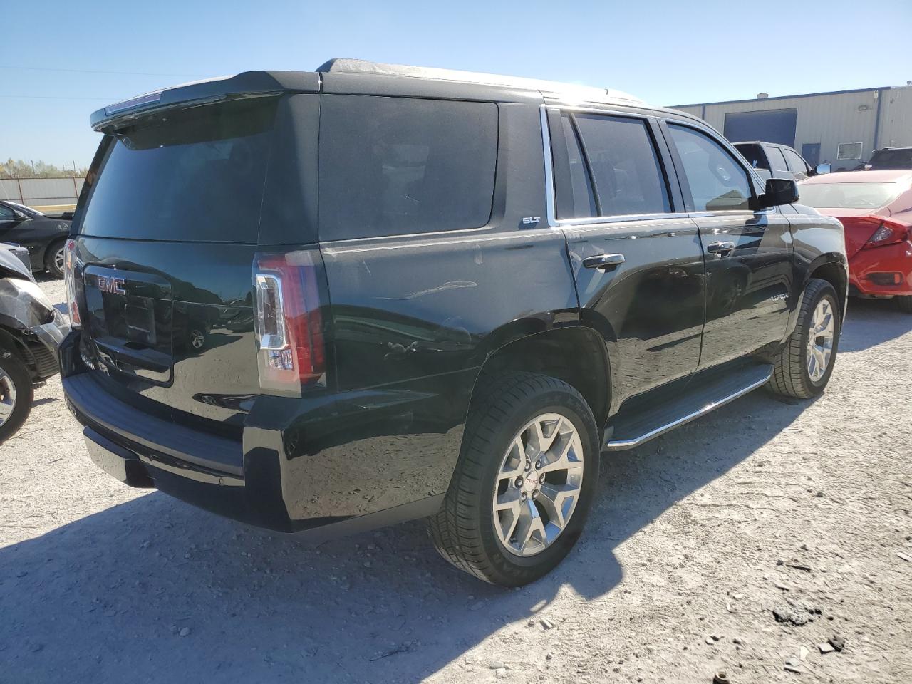 Изображение 3 2017 GMC YUKON SLT 2017 с VIN 1GKS1BKC4HR355371