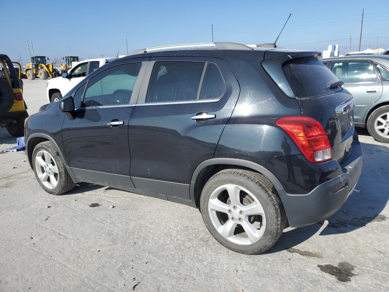 Image 2 of 2015 CHEVROLET TRAX LTZ 2015 with VIN 3GNCJNSB4FL204390