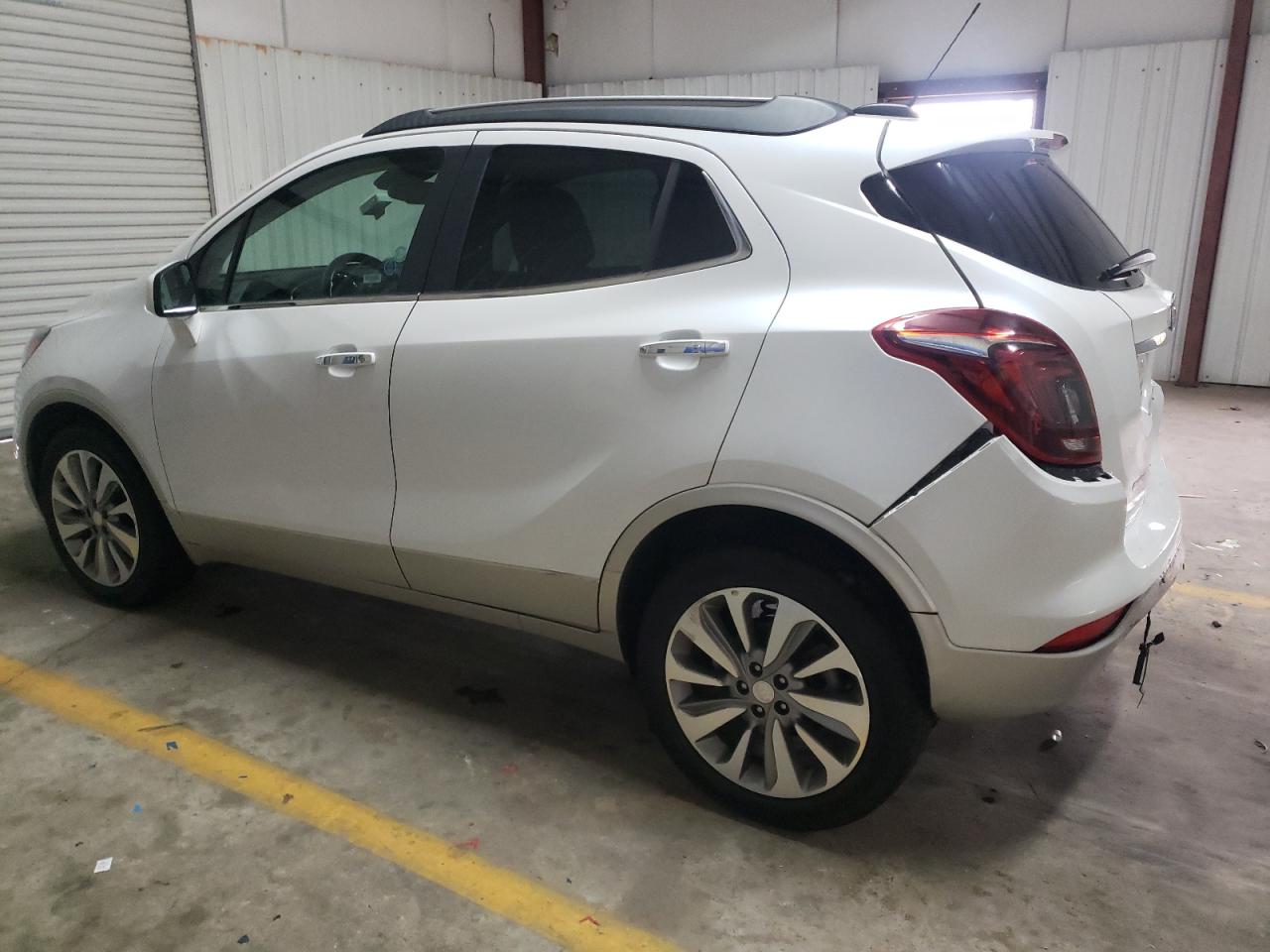 Image 2 of 2020 BUICK ENCORE PREFERRED 2020 with VIN KL4CJASB5LB068991