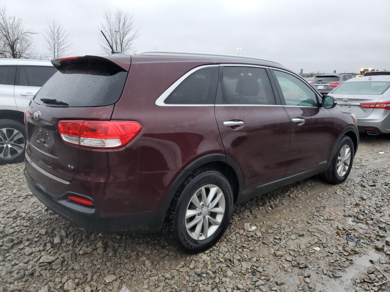 Изображение 3 2017 KIA SORENTO LX 2017 с VIN 5XYPGDA58HG334861