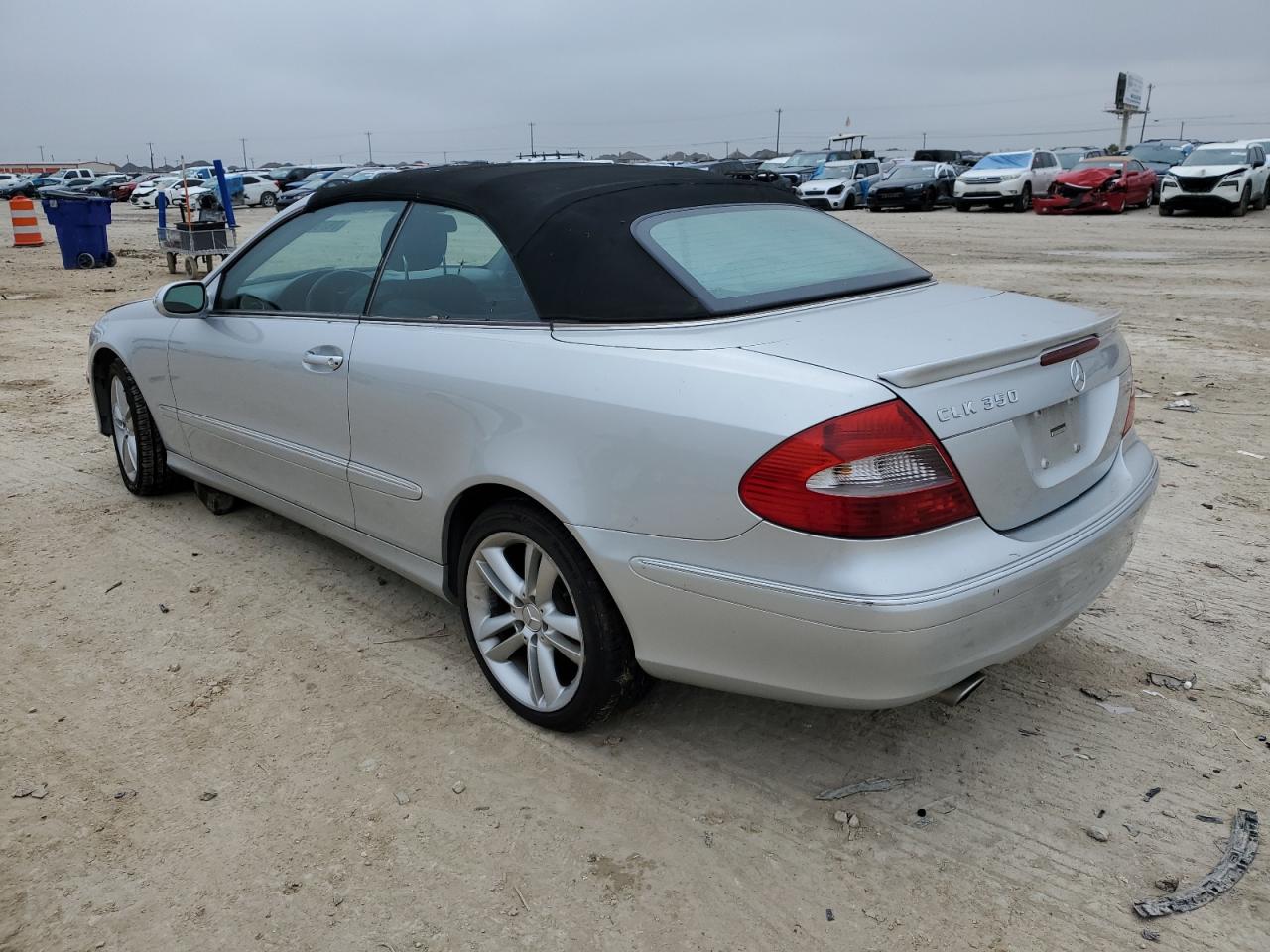 Obraz 2 z 2007 MERCEDES-BENZ CLK 350 2007 z VIN WDBTK56F37F216527