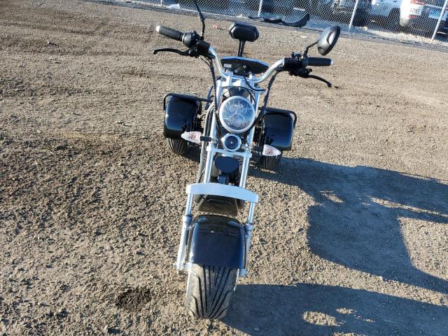 Изображение 2 2024 ELEC SCOOTER 2024 с VIN R36CP3000NA012331