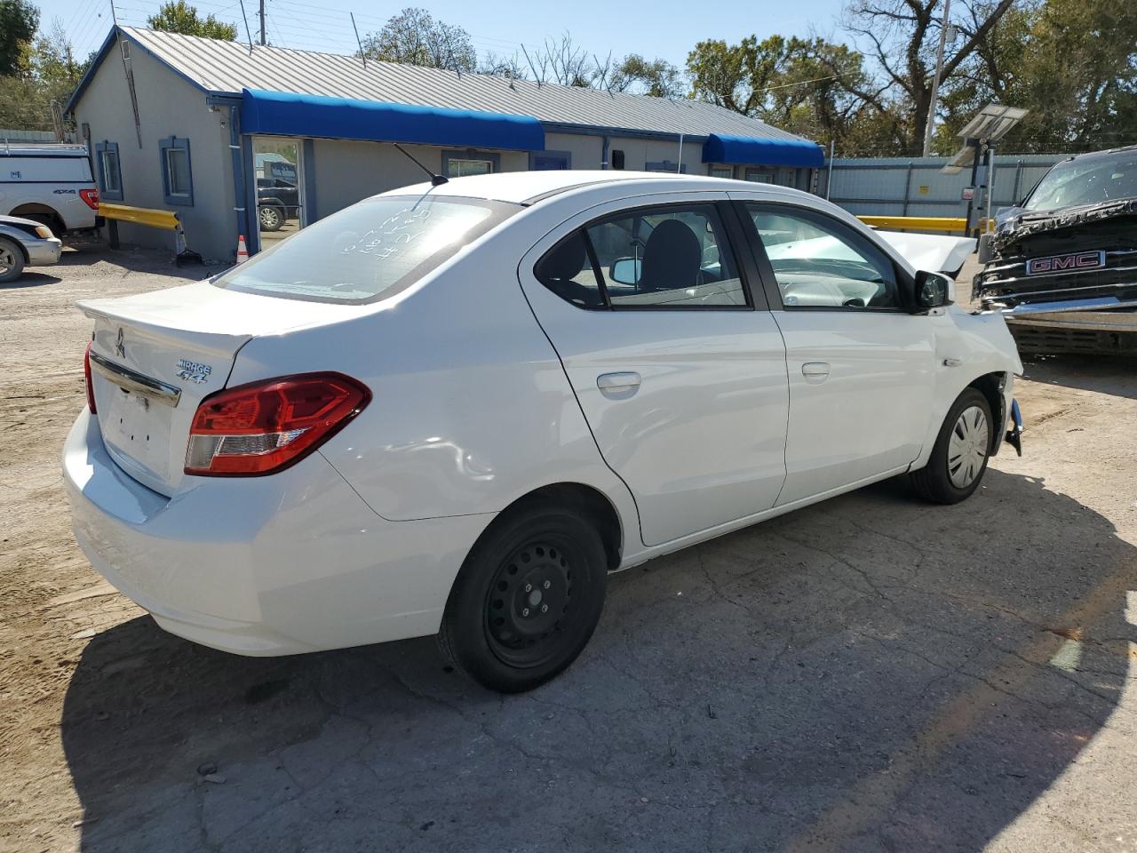 Image 3 of 2017 MITSUBISHI MIRAGE G4 ES 2017 with VIN ML32F3FJ1HHF08151