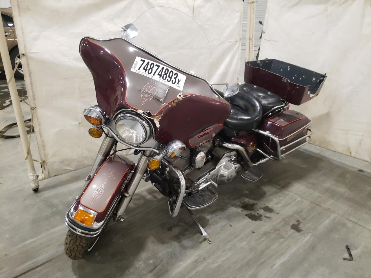 Obraz 2 z 1984 HARLEY-DAVIDSON FLHT CLASSIC 1984 z VIN 1HD1DDL32EY501405
