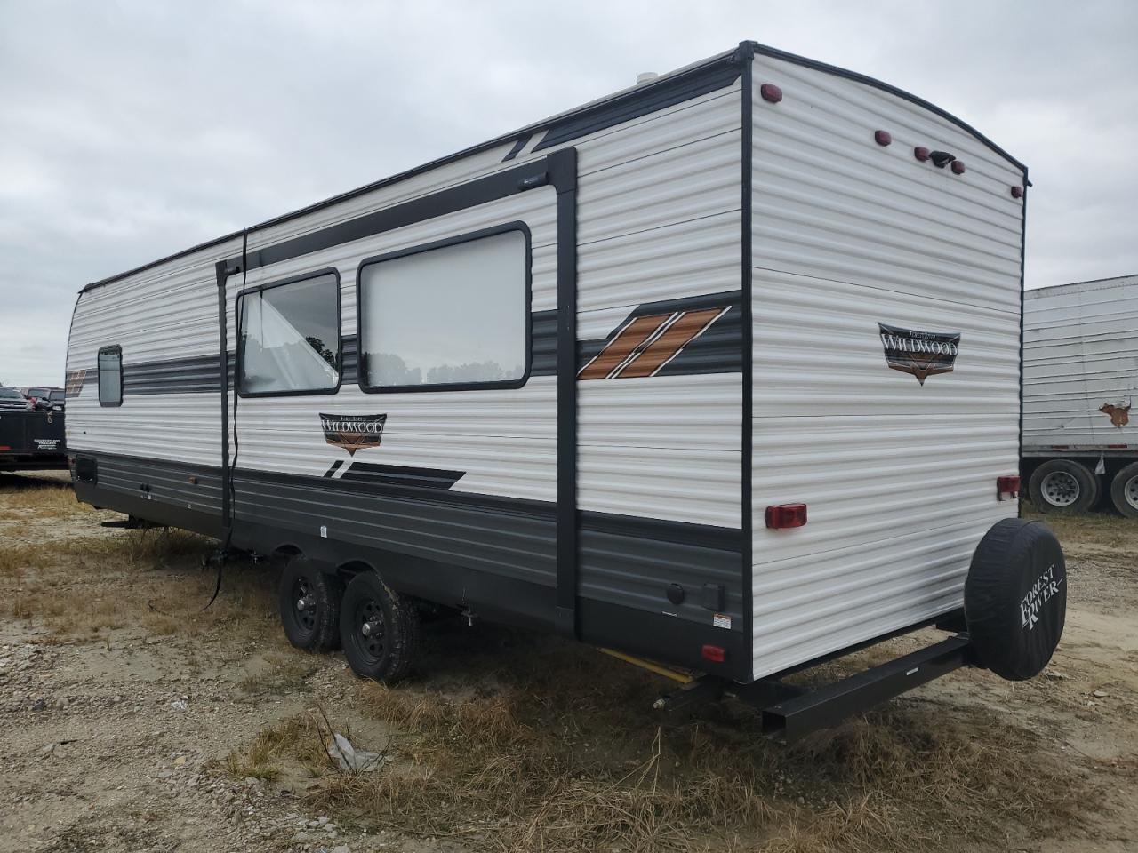 Image 3 of 2021 FRRV TRVLTRLR 2021 with VIN 4X4TWDC24MA272884