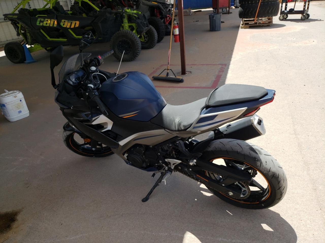 Image 3 of 2023 KAWASAKI EX400  2023 with VIN JKAEXKG18PDAR9954