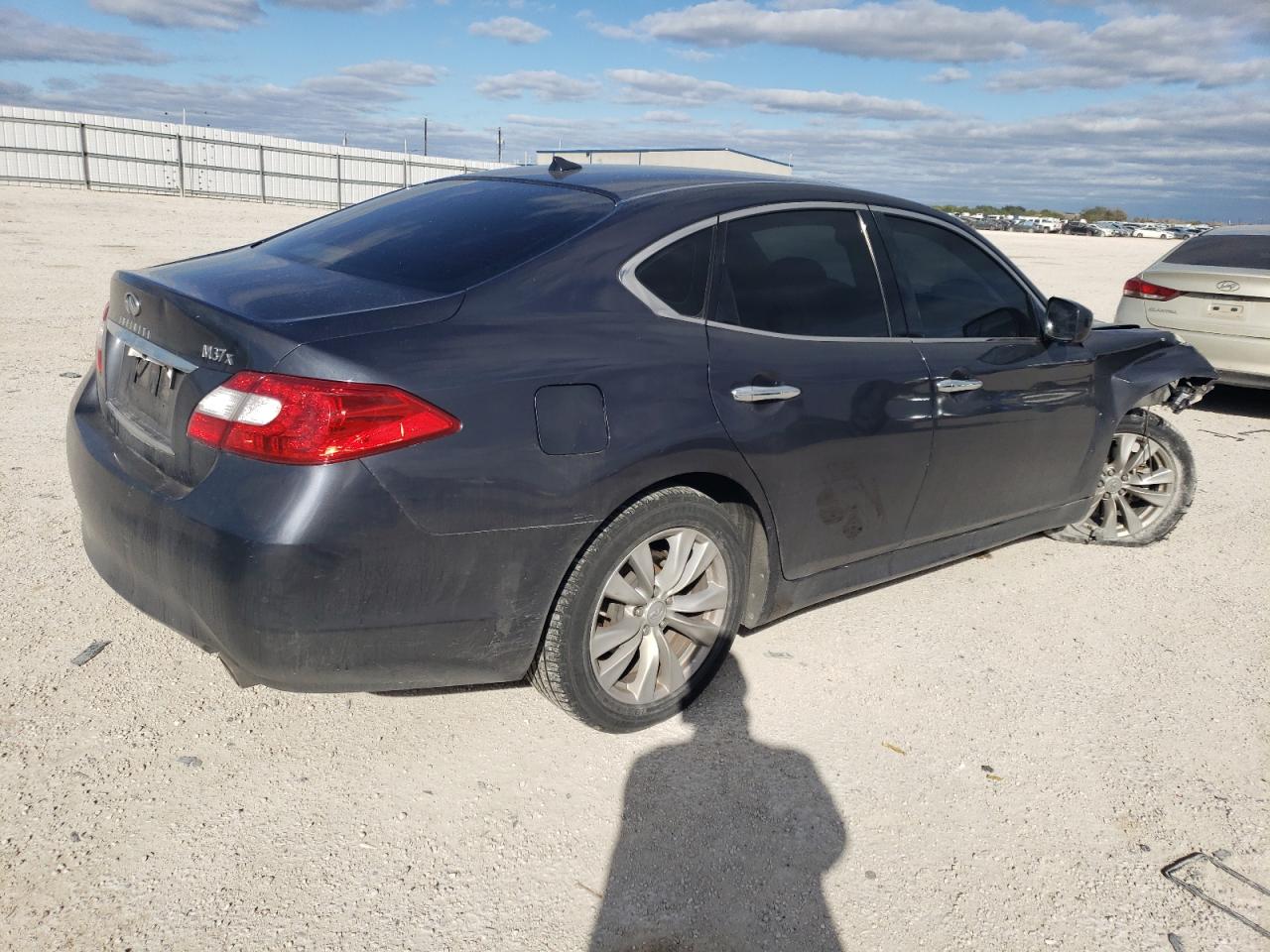 Obraz 3 z 2011 INFINITI M37 X 2011 z VIN JN1BY1AR4BM374064
