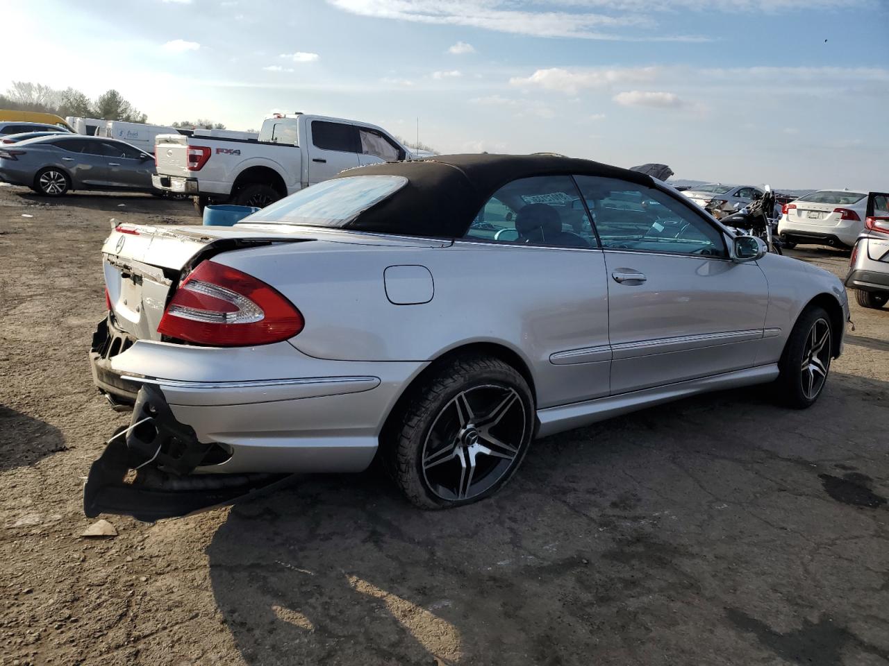 Image 3 of 2005 MERCEDES-BENZ CLK 500 2005 with VIN WDBTK75G95T043116