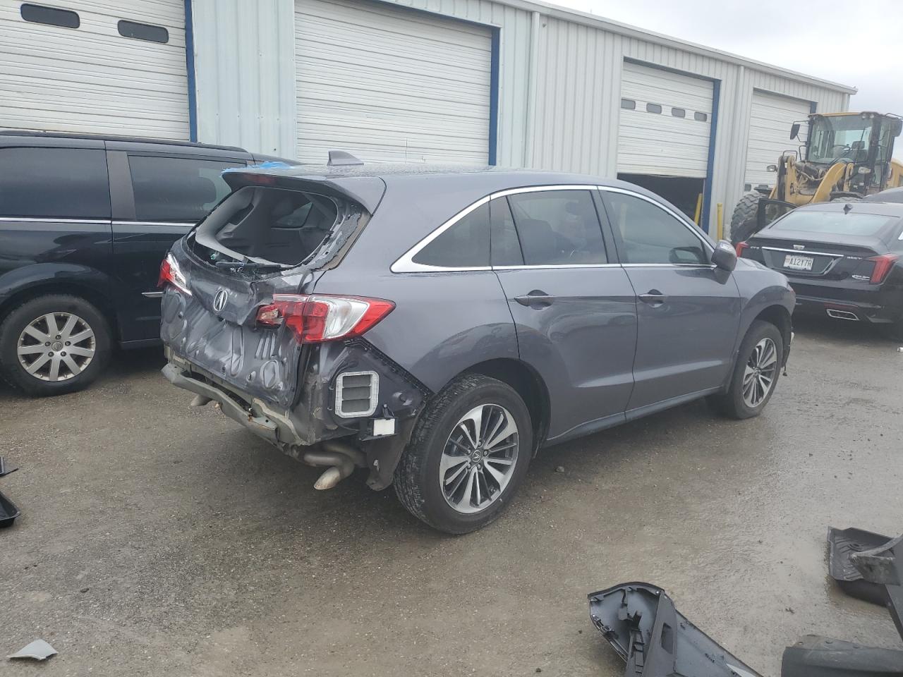 Изображение 3 2017 ACURA RDX ADVANCE 2017 с VIN 5J8TB4H78HL019990