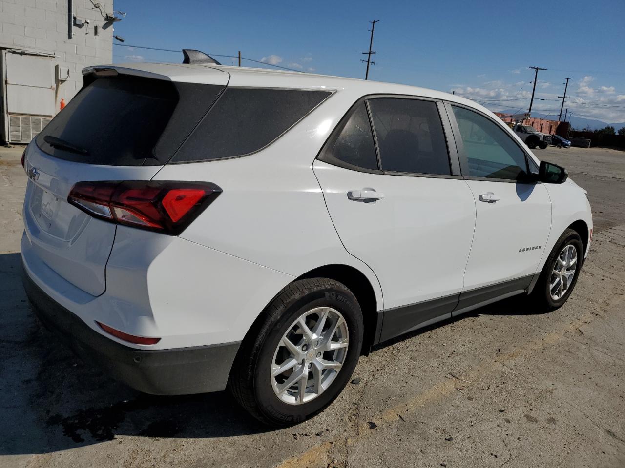 Obraz 3 z 2023 CHEVROLET EQUINOX LS 2023 z VIN 3GNAXHEG4PL204275