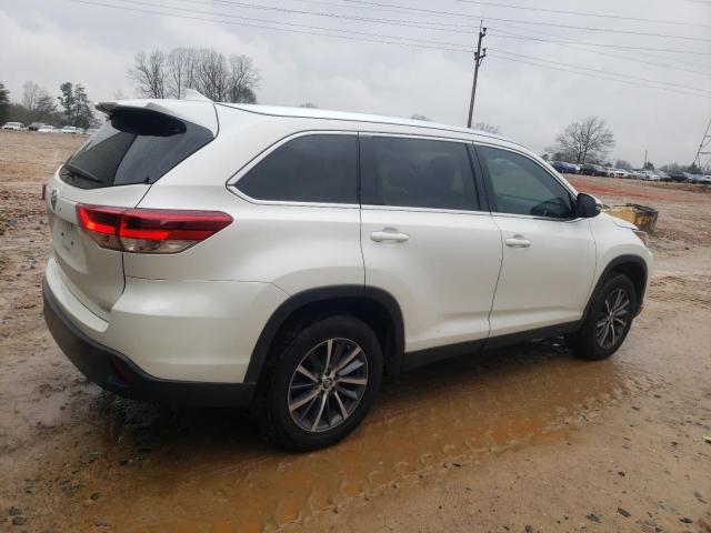 Изображение 3 2019 TOYOTA HIGHLANDER SE 2019 с VIN 5TDKZRFH0KS557071