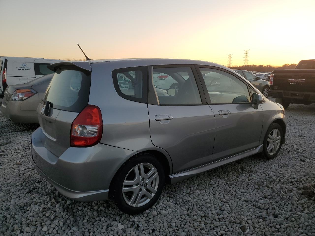 Image 3 of 2008 HONDA FIT SPORT 2008 with VIN JHMGD37678S019576