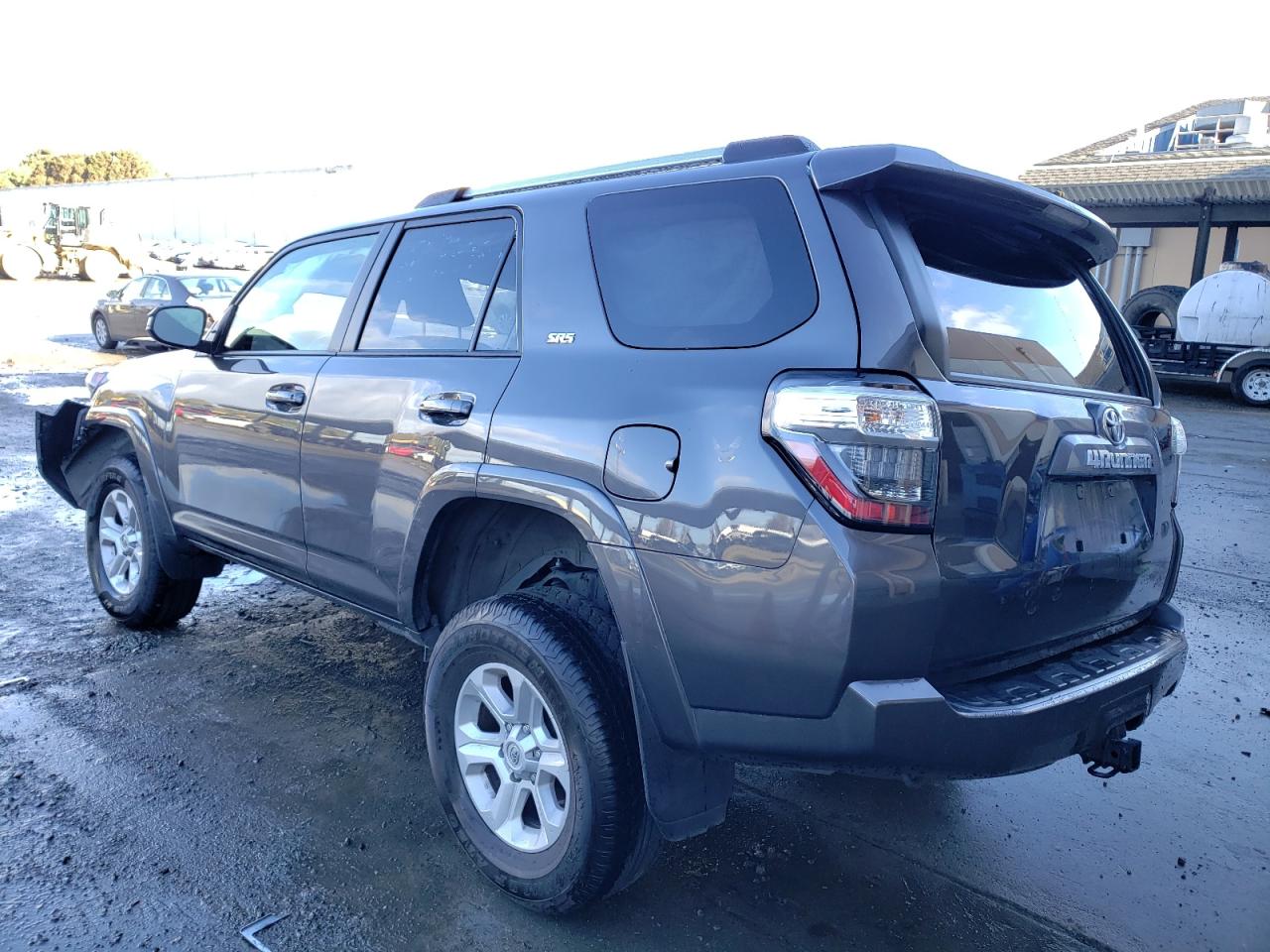 Изображение 2 2022 TOYOTA 4RUNNER SR5 2022 с VIN JTEEU5JR7N5265329
