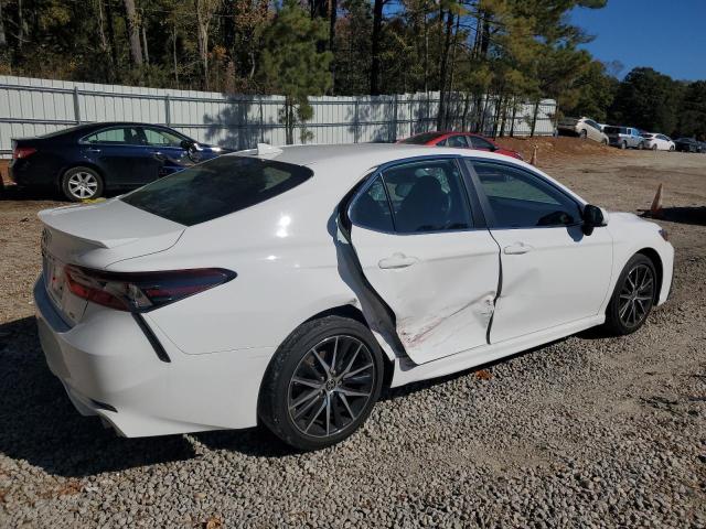 Obraz 3 z 2021 TOYOTA CAMRY SE 2021 z VIN 4T1G11AK2MU603396