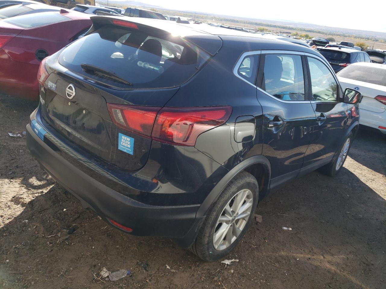 Obraz 3 z 2017 NISSAN ROGUE SPORT S 2017 z VIN JN1BJ1CP9HW008341