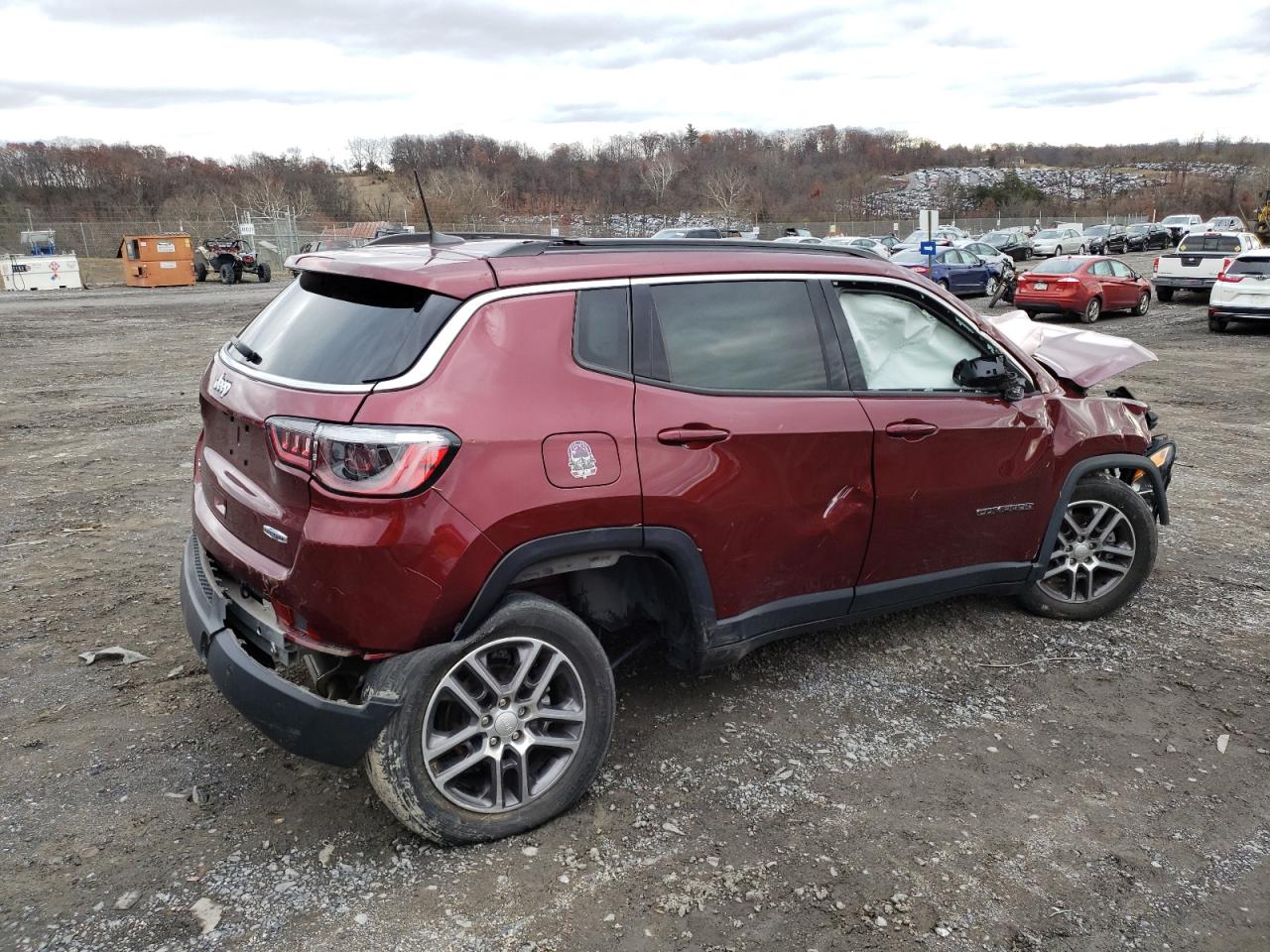 Image 3 of 2020 JEEP COMPASS LATITUDE 2020 with VIN 3C4NJDBBXLT255478