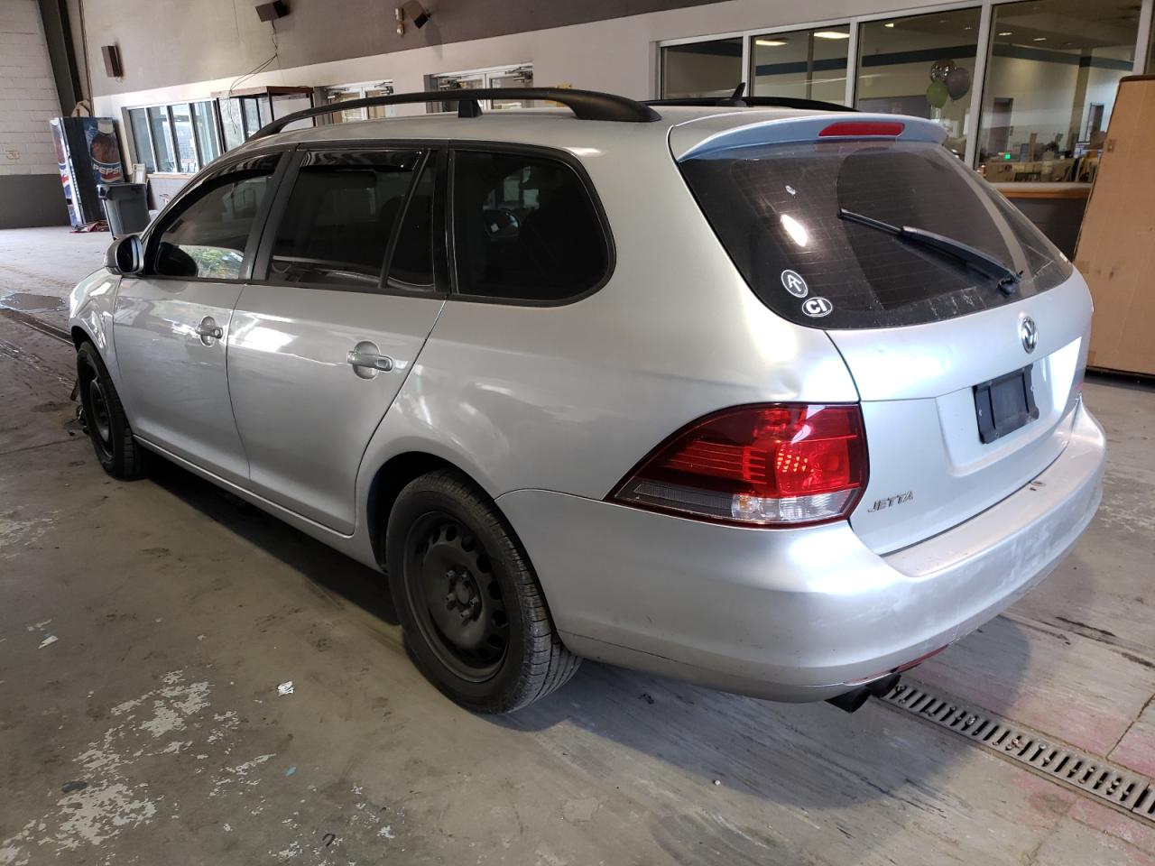 Image 2 of 2013 VOLKSWAGEN JETTA S 2013 with VIN 3VWPP7AJ6DM696048