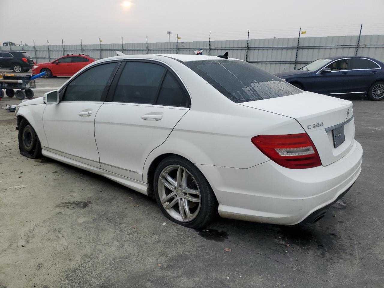 Image 2 of 2013 MERCEDES-BENZ C 300 4MATIC 2013 with VIN WDDGF8AB2DR255834