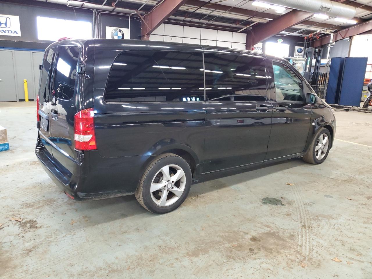 Изображение 3 2017 MERCEDES-BENZ METRIS  2017 с VIN WD4PG2EE4H3310680
