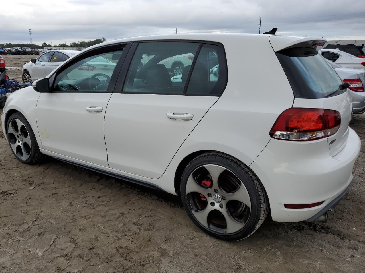 Obraz 2 z 2010 VOLKSWAGEN GTI  2010 z VIN WVWHD7AJ8AW282507