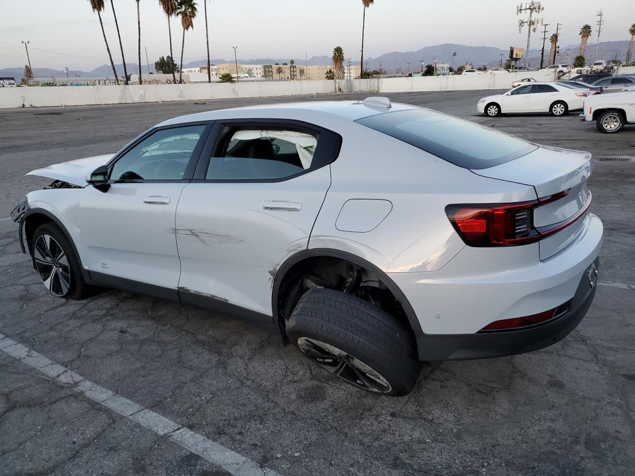 Obraz 2 z Polestar 2 2023 z VIN YSMEG3KA2PL154330